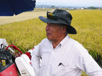 砂田米　ご飯がごちそうになるお米の稲刈り　その１_a0254656_19232125.jpg