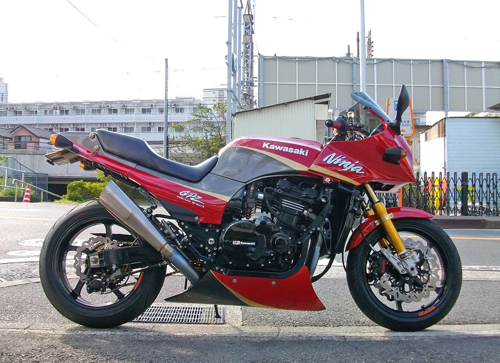 親方号GPZ900Rニンジャ オイルクーラーレス＆あんよのセット変更♪ : フロントロウのGPZ900Rニンジャ旋回性向上計画！