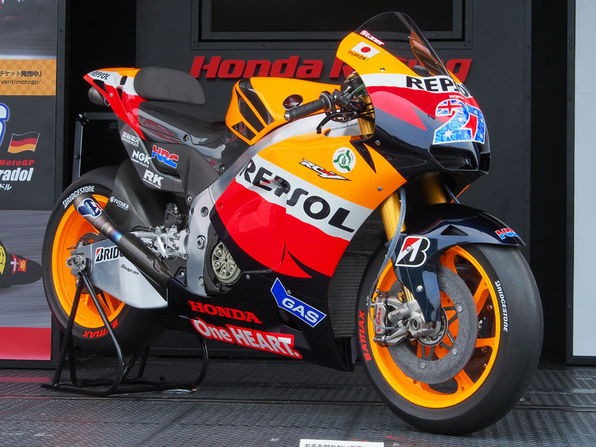 HONDA RC212V ~究極のフォーミュラマシン~ : 風とバイクと俺と。 HONDA RC212V ~究極のフォーミュラマシン~ : 風とバイクと俺と。