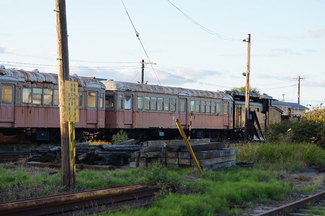 津軽鉄道の秋・・小樽運河 鮭、素敵な津軽鉄道、津軽鉄道と沿線の花、岩木山と津軽鉄道、岩木山とりんご_d0181492_9453212.jpg