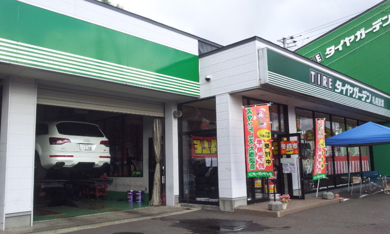 M様、ベンツEクラスご成約!!ランクルトミー!!_b0127002_19233949.jpg
