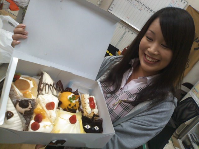 M様、ベンツEクラスご成約!!ランクルトミー!!_b0127002_19393154.jpg