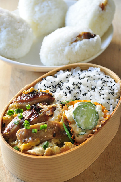 野球おにぎり&とり玉弁当_b0171098_15411055.jpg