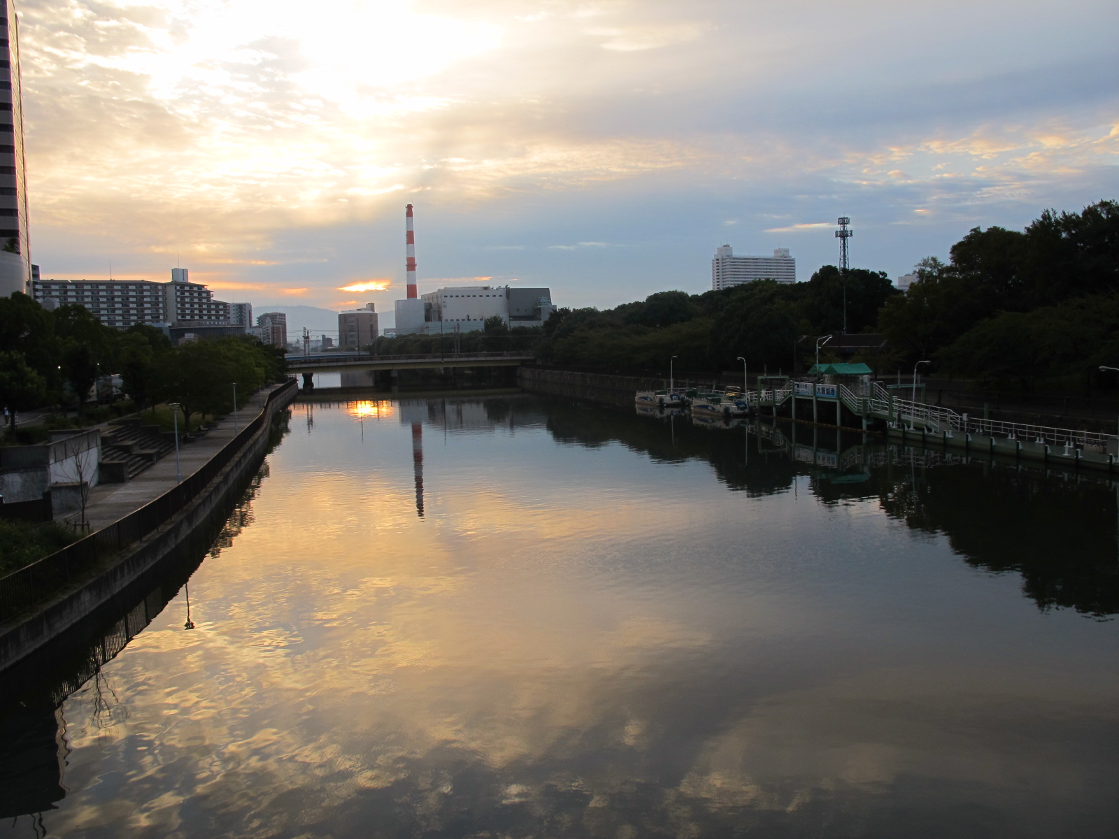 大阪城公園を中秋の朝、散歩する・・・（２）_c0075701_10574312.jpg