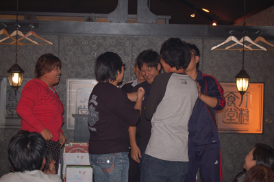 10/12聖和福祉会設立1周年を祝い親睦会を開催!_a0154110_1681235.jpg