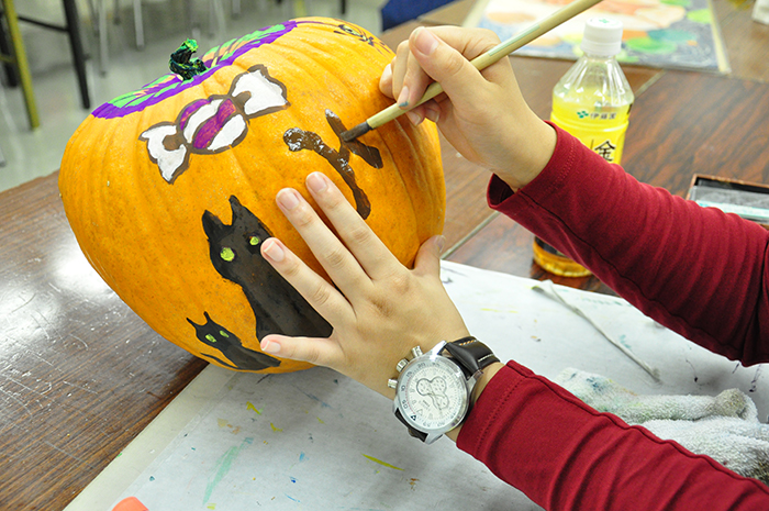 ハロウィンのかぼちゃペインティング完成_b0212226_2059981.jpg