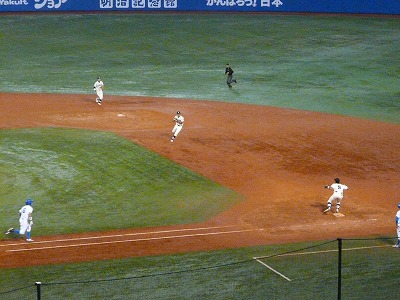 國學院大対青学大 10月3日 東都大学野球1部_b0166128_1841133.jpg