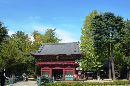 根津神社＆谷中霊園_a0011534_1127120.jpg