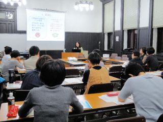「緑の政治フォーラム神奈川」で、講演会開催_b0154492_12592367.jpg