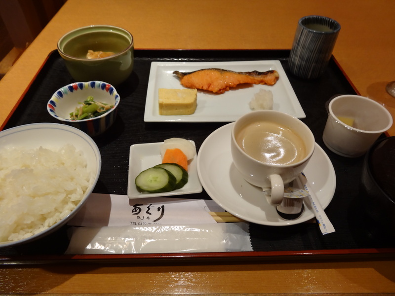 銚子駅そばのビジネスホテルの朝ご飯です。_c0225997_16451450.jpg