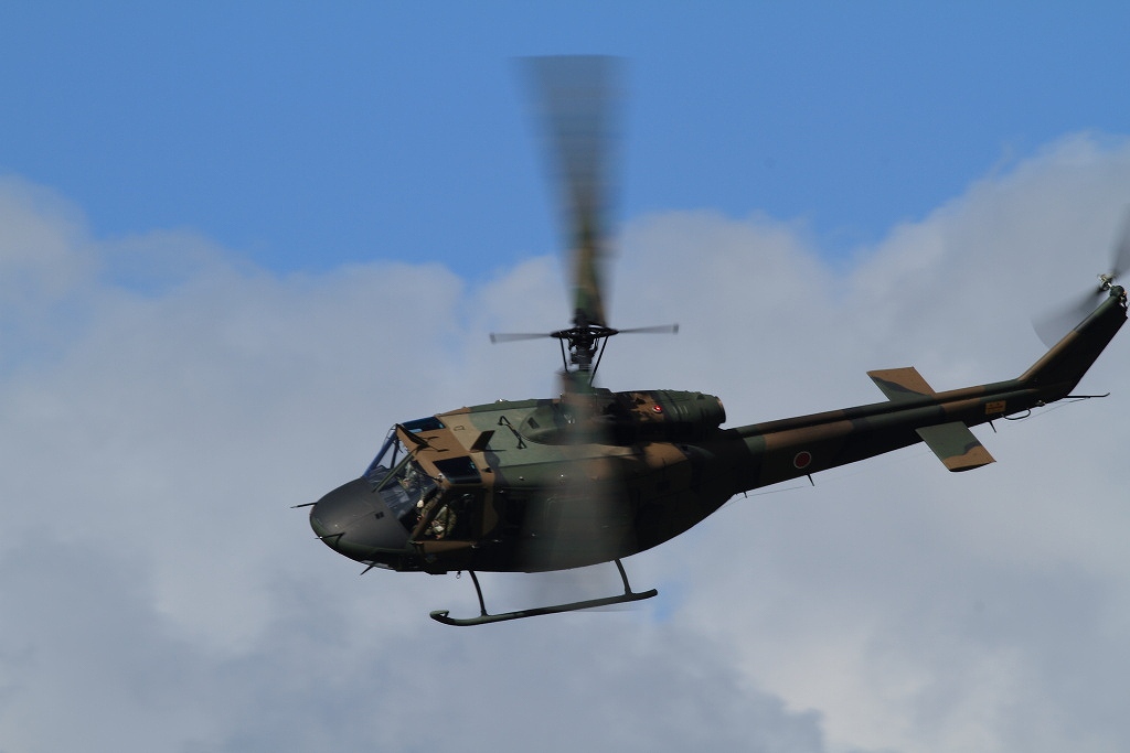 UH-1とOH-6D_b0189733_2238122.jpg