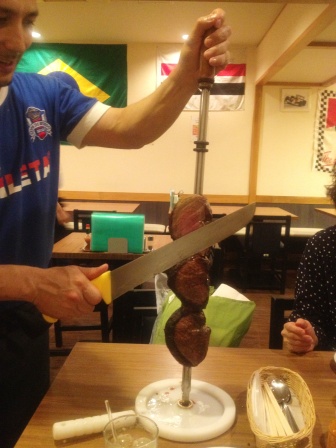 川崎のブラジル料理店でシュラスコ 農場長のぼやき日記 川崎のブラジル料理店でシュラスコ 農場長のぼやき日記