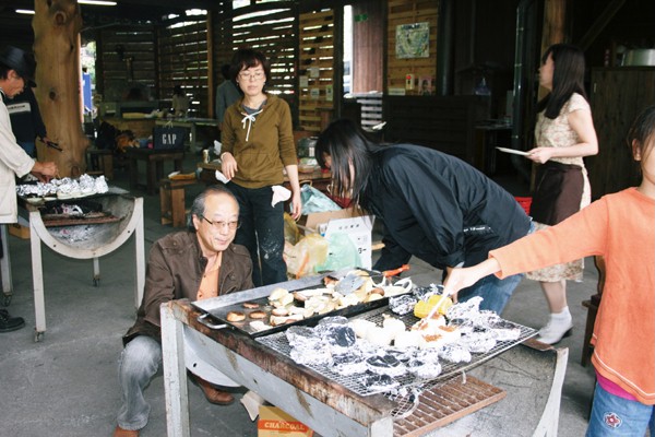 青梅・横田友好クラブ主催バーベキュー親睦会_f0059321_16123116.jpg