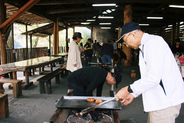 青梅・横田友好クラブ主催バーベキュー親睦会_f0059321_1615468.jpg