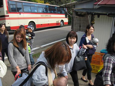 自然体験遠足　沿岸出前体育あそび　その13～野田村平谷観光農園　りんご狩り_a0279721_93388.jpg