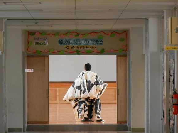 おとどけアート 活動十日目_a0062127_16362824.jpg