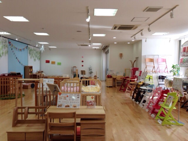 25日 10時30分~ yamatoyaさんにてコンサートをします♪_f0109257_011361.jpg