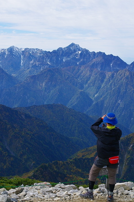 紅葉にさそわれ唐松岳へ　その２_e0292469_18114044.jpg