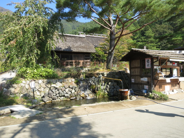 a0227507_1043496.jpg
