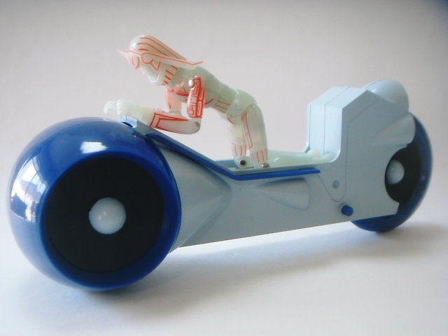 RAH100 TRON ライトサイクル : 遊慈のEasy Life RAH100 TRON ライトサイクル : 遊慈のEasy Life