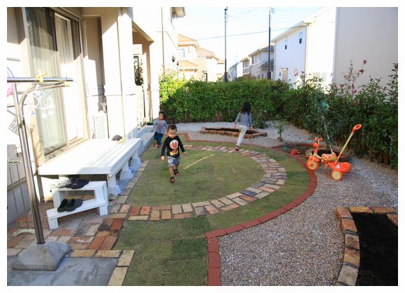 子供が喜ぶ庭 Natu 素敵なナチュラルガーデンから 福岡で庭造り 外構工事 エクステリア をしてます