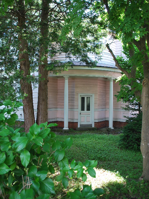 函館遺愛女子中学・高校学校本館・宣教師館(函館の建築再見)_f0142606_17959100.jpg