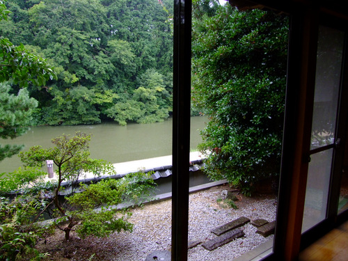 「いかこい島根 松江の貸切りお宿と根っこや島根料理コース」_a0000029_1656773.jpg