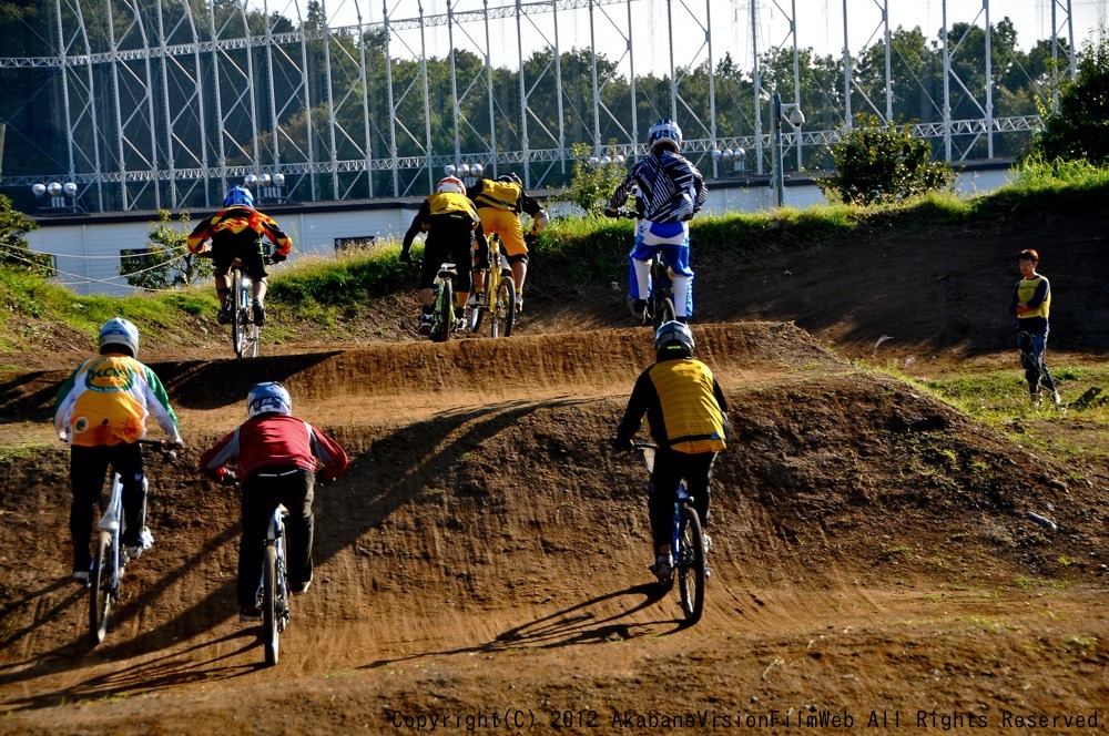 2012JOSF緑山10月定期戦VOL5：MTBエキスパート決勝　　動画あり_b0065730_833315.jpg