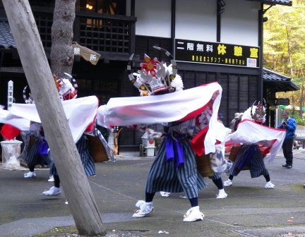 「龍泉洞秋まつり」で秋の味覚に舌鼓_b0206037_13145629.jpg