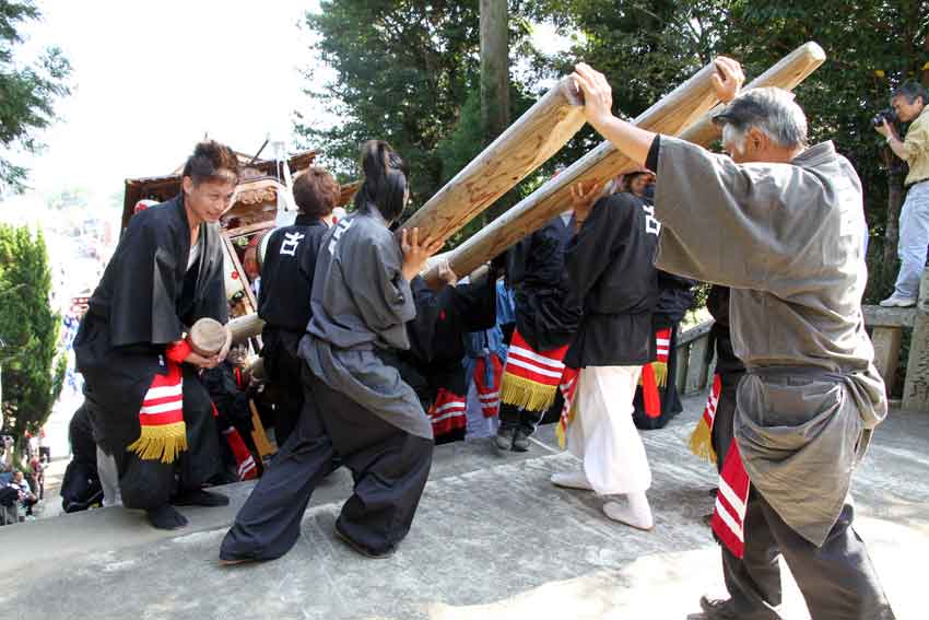 2012川田八幡神社の秋祭り-01♪_d0058941_21123865.jpg