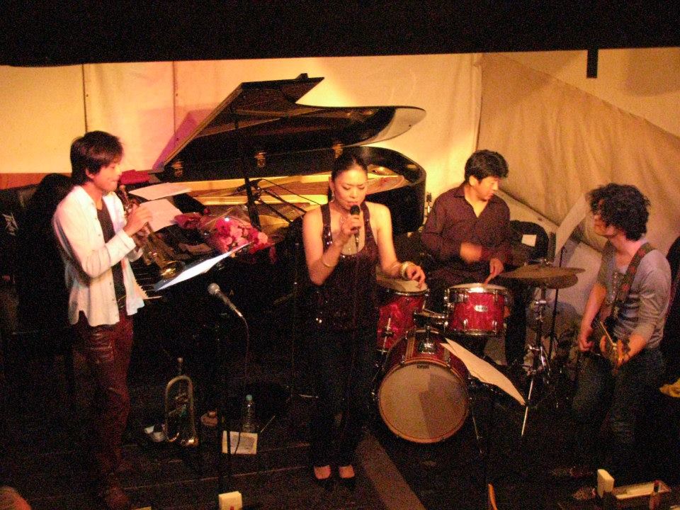 a0160571_505838.jpg
