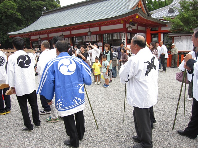 神無月・神在月の熊野詣での旅♪その７　熊野速玉大社では秋のお祭りで♪_f0203477_1573576.jpg