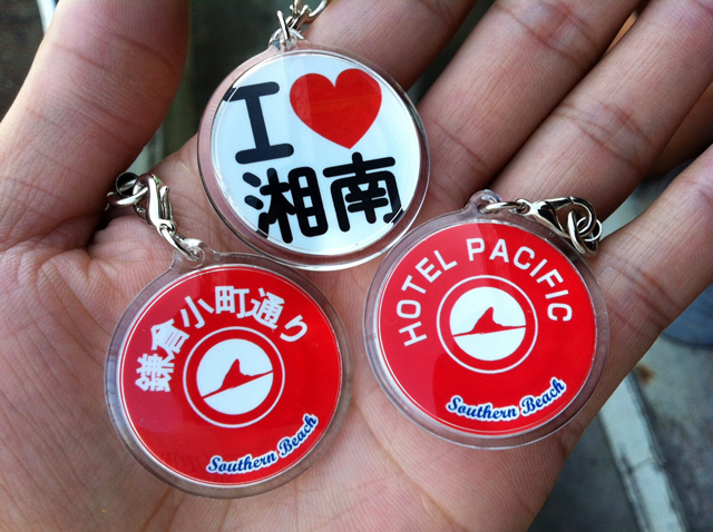 湘南茅ヶ崎サザン土産情報 【茅ケ崎サザンレコード】 ストラップが再リーリースされました。_f0089978_12454767.jpg