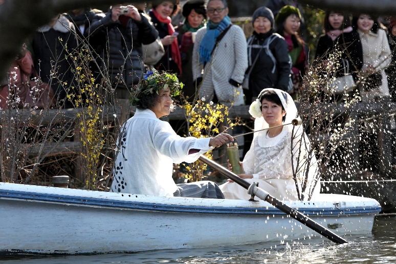 朝日新聞社武蔵野支局の記者さんが井の頭公園での2月12日の結婚式&宴について取材@ペパカフェフォレスト_f0006713_21445945.jpg