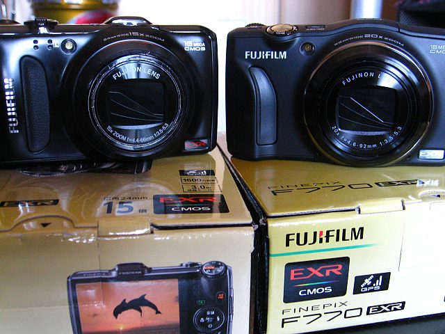 Fuji FinePix F770EXR : 青いそらの下で・・・ Fuji FinePix F770EXR : 青いそらの下で・・・