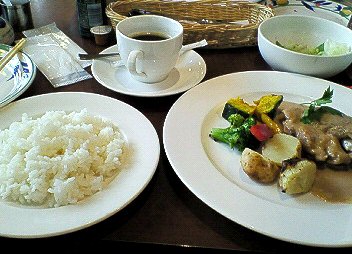 町田多摩境：「グラッチェガーデンズ」のピザ食べ放題がよくなってたV(≧∇≦)V！！_c0014187_2234797.jpg