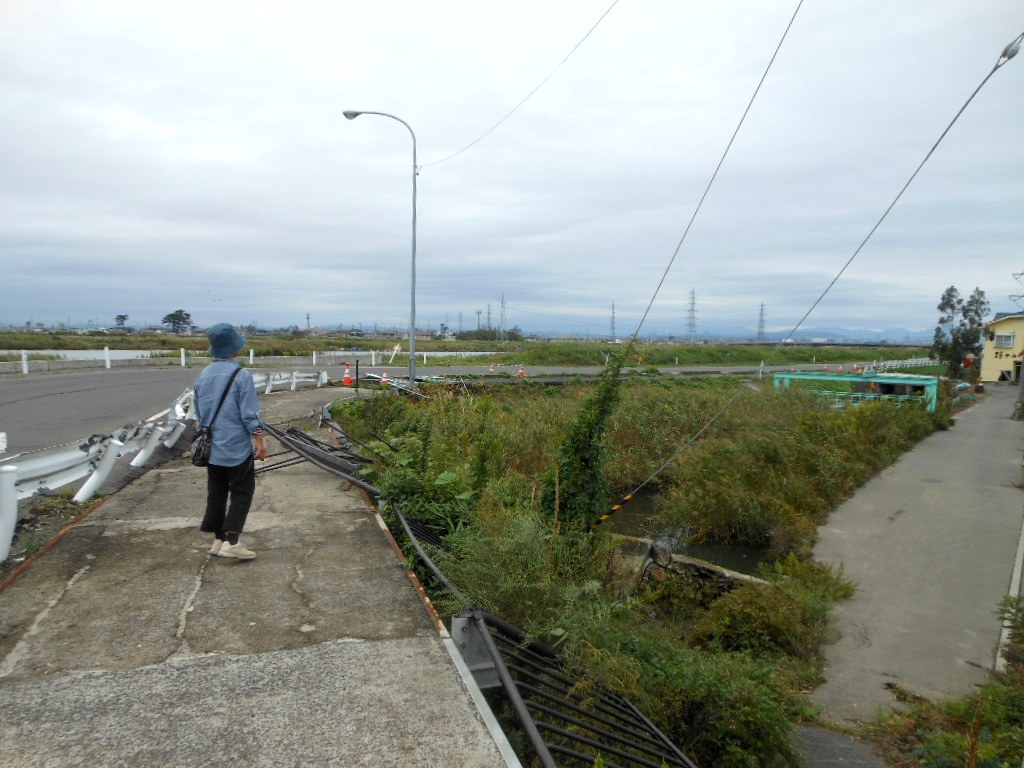 1844)④「南東北旅行 (フェリー)・・南相馬市・・女川町」 2012/10/4(1日目)・仙台港付近(宮城県)_f0126829_0121469.jpg