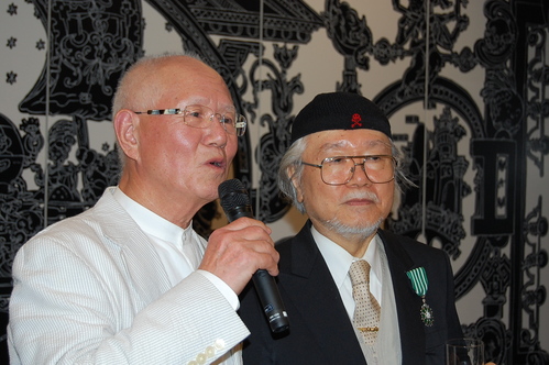 速報:松本零士氏、フランス共和国より藝術文化勲章シュヴァリエに叙された_f0039351_0204510.jpg