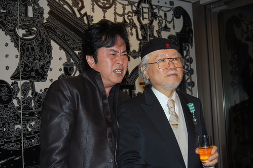 速報:松本零士氏、フランス共和国より藝術文化勲章シュヴァリエに叙された_f0039351_0233291.jpg