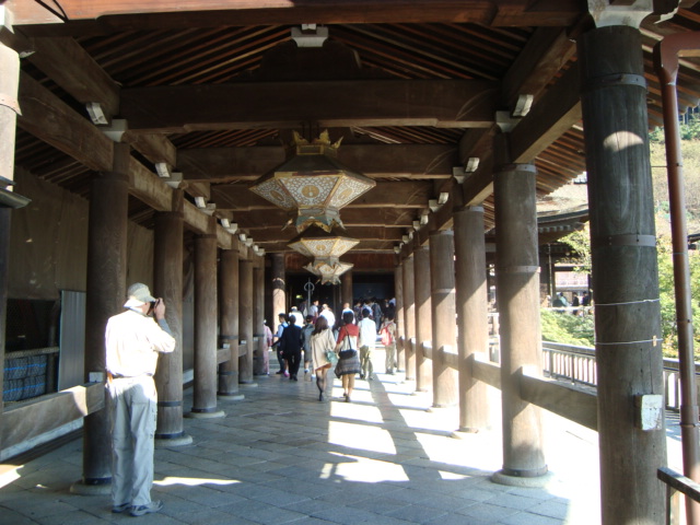 京都・音羽山　清水寺へ行く。_f0232060_0122821.jpg