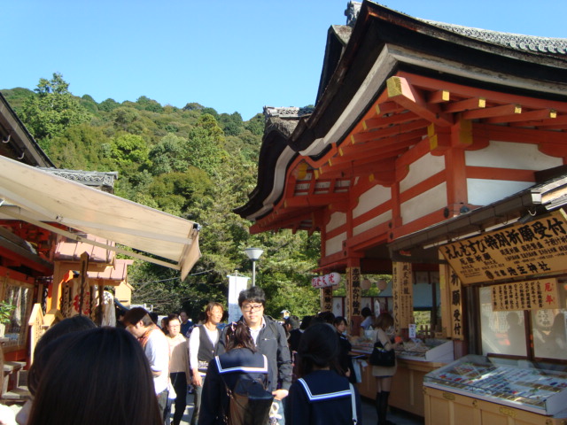 京都・音羽山　清水寺へ行く。_f0232060_0354499.jpg