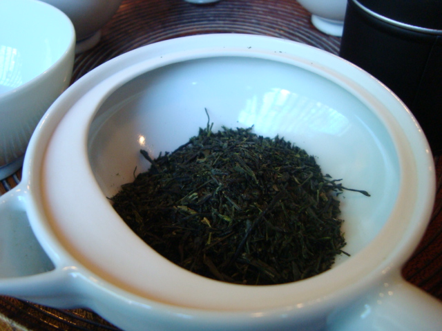 京都・寺町二条「一保堂茶舗　京都本店」へ行く。_f0232060_1434622.jpg