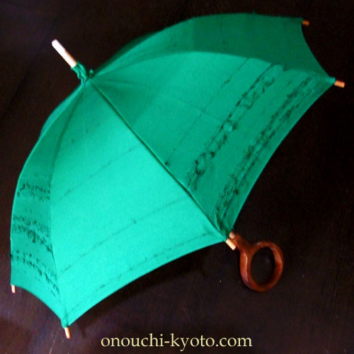 大好きな生地での日傘たち。。。どんな服に合わせましょう????_f0184004_1621148.jpg