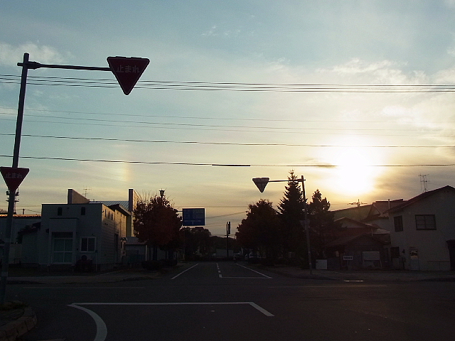 2012年10月25日(木）：今日は幻日を見る[中標津町郷土館]_e0062415_1741105.jpg