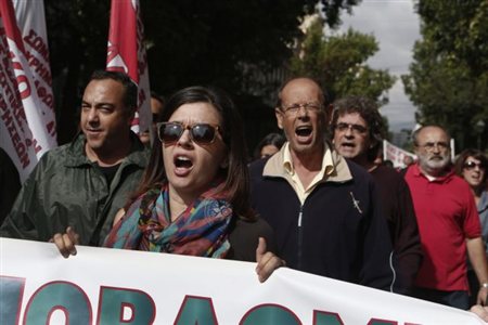 Ολοταχώς προχωράει：　Συμφωνία έξω, θρίλερ μέσα_b0152141_15382928.jpg