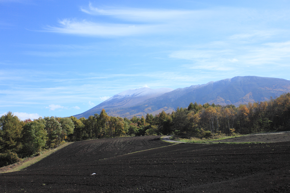 浅間山、初冠雪_a0161063_9523645.jpg