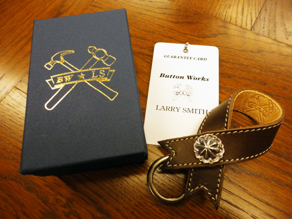 Button Works x LARRY SMITH : STANDARD CALIFORNIA / CAPTAINS Button Works x LARRY SMITH : STANDARD CALIFORNIA / CAPTAINS