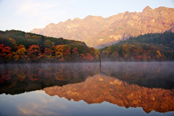 戸隠　鏡池の紅葉1_a0263109_1631517.jpg