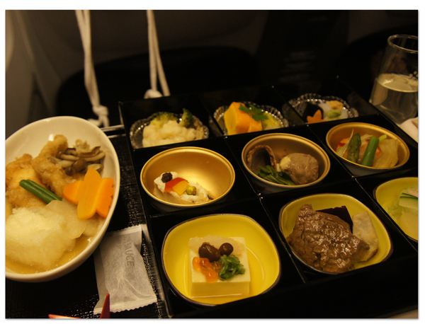 エーゲ海・アドリア海クルーズ(32) ロンドン線Cクラス機内食(復路) & またまた破損でラッキー!?_d0210324_7122429.jpg