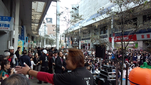 2012横須賀久里浜ハロウィンフェスタ 「らーめん つけめん 神奈川代表はサンマーメン」_d0092901_1747889.jpg